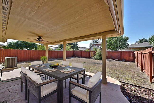 Building Photo - ONE STORY  |  GREAT LOCATION  |  NEAR 1605...