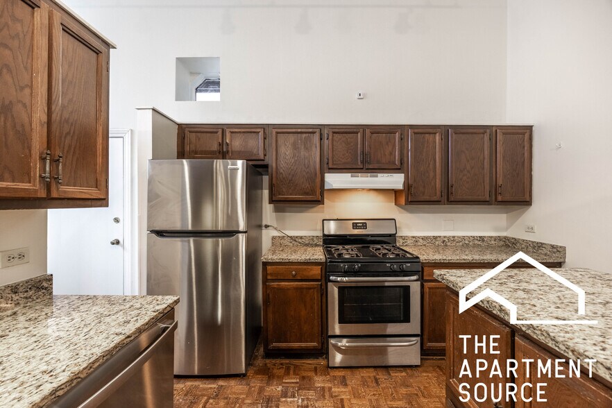 Building Photo - 2059 N Clifton Ave