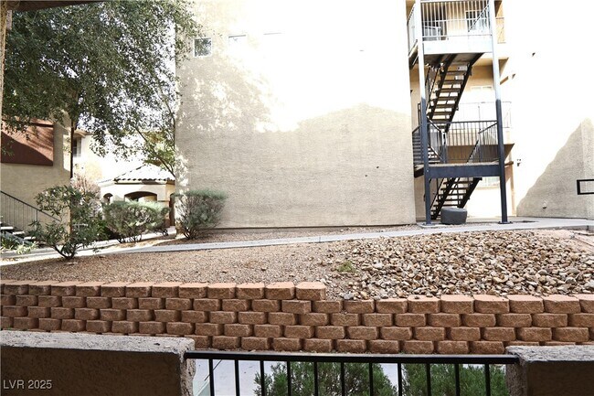 Building Photo - 4400 S Jones Blvd