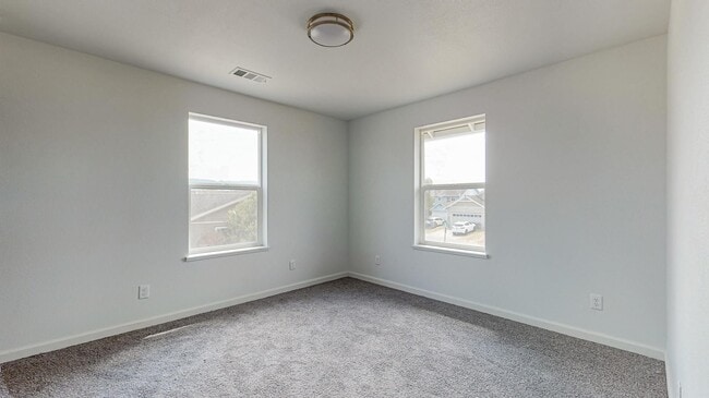 Building Photo - 2352 Karen Ct