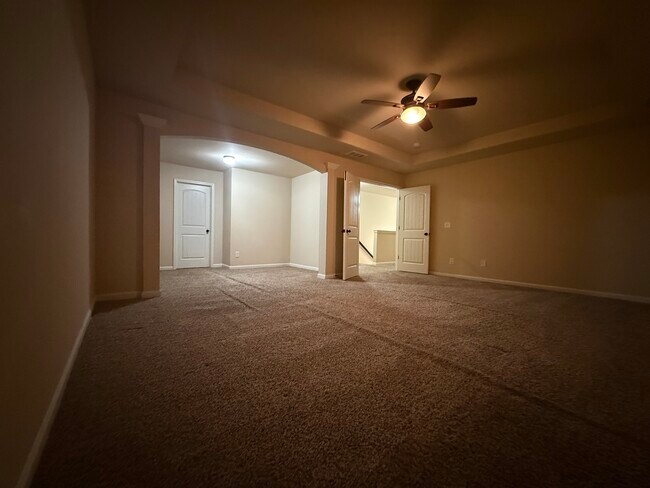 Building Photo - 2056 Tweed Dr