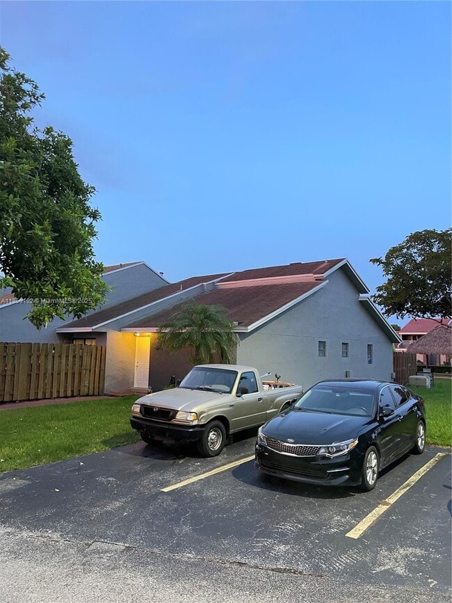 Building Photo - 8371 SW 148th Pl