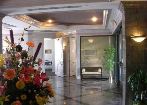 Building Photo - 7505 River Rd