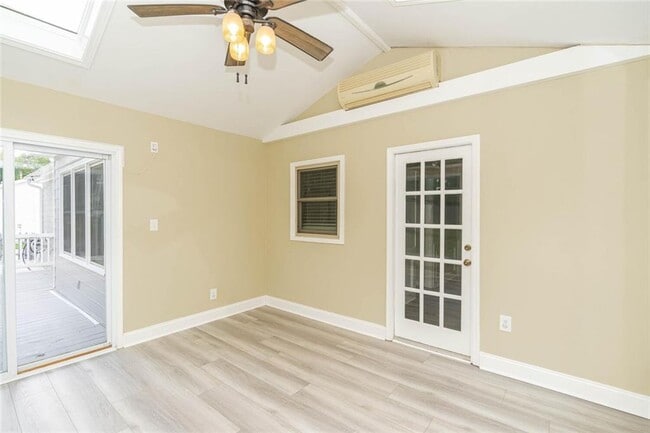 Building Photo - 3281 Mitsy Forest Way NE