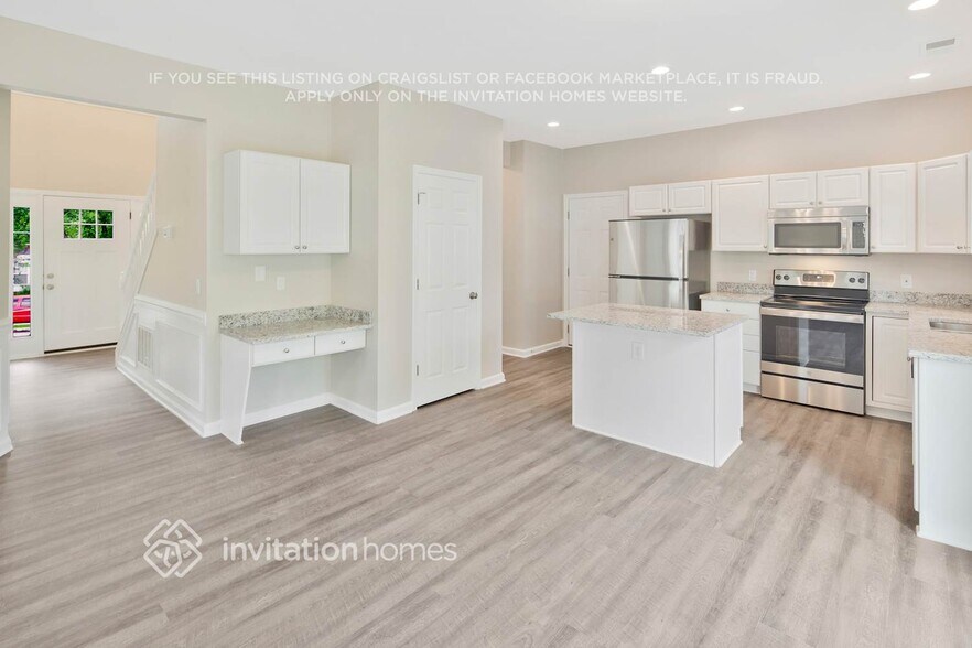 Building Photo - 2331 Pimpernel Rd