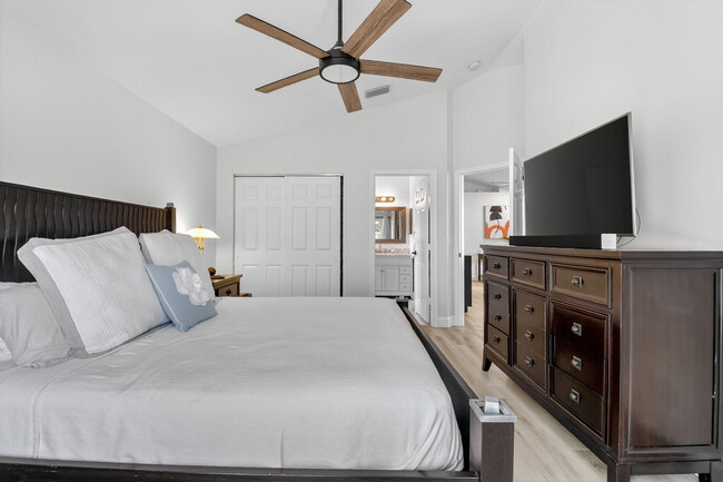 Building Photo - 1866 Capeside Cir