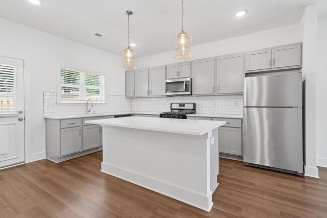 Building Photo - 3760 Patton Crst