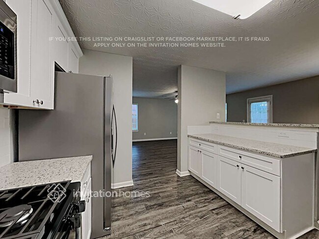 Building Photo - 185 Addy Ln
