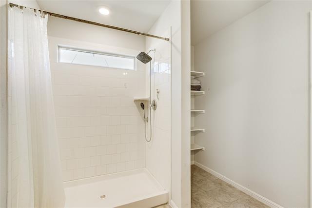 Building Photo - 16516 Portage St