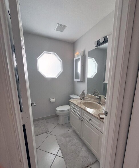 Building Photo - 2563 Egret Lake Dr