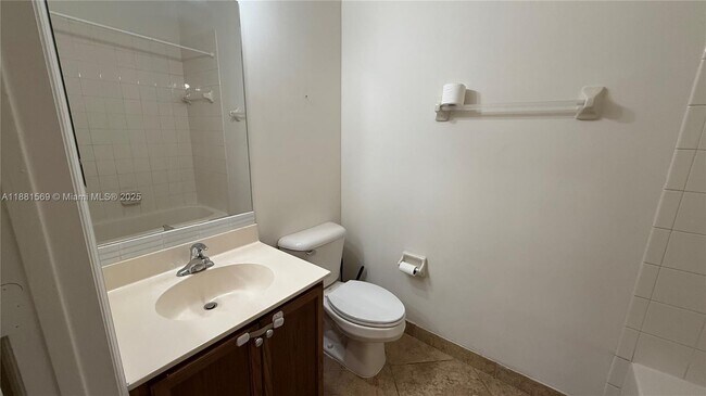 Building Photo - 5866 Hampton Hills Blvd