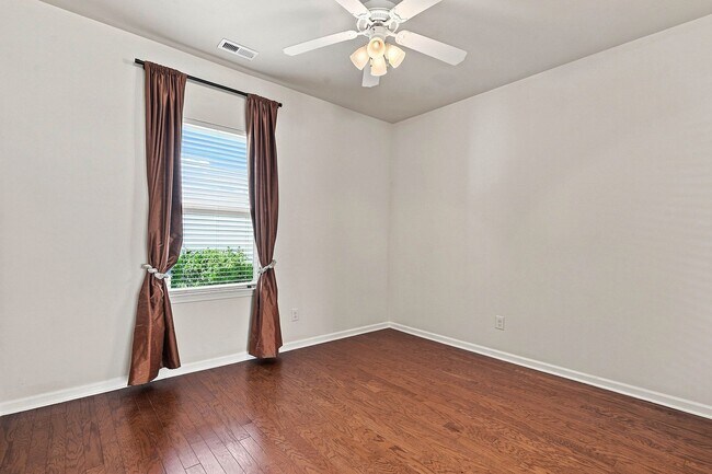 Building Photo - 4332 Burchard Dr