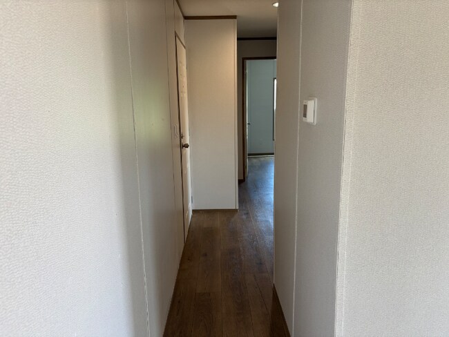 Building Photo - 2043 Southern Crest Dr
