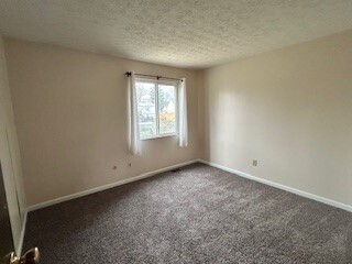 Building Photo - Now Leasing 3 Bedroom 1.5 Bath Located In ...