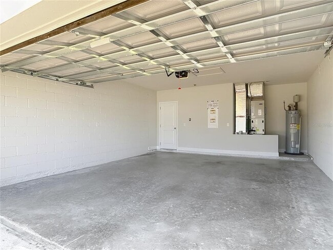 Building Photo - 60 Ballenger Ln