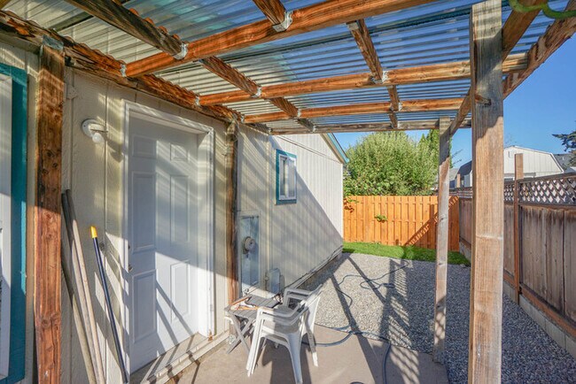 Building Photo - TWO BEDROOM MANUFACTURED HOME IN EAST COUNTY