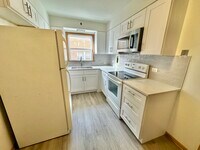 Building Photo - 7845 W Lawrence Ave