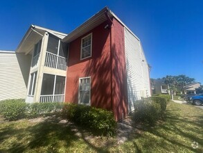 Building Photo - BRANDON: 2 Bed/2 Bath, Ground Floor Unit A...