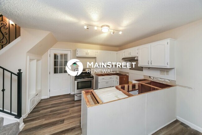 Building Photo - 4 Bedroom Pet-Friendly Home in OLIVE BRANCH, MS with Main Street Renewal