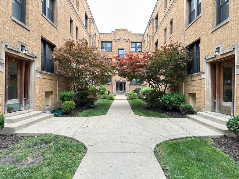 Primary Photo - 2617 N Spaulding Ave