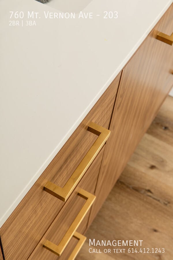 Building Photo - 760 Mt Vernon Ave