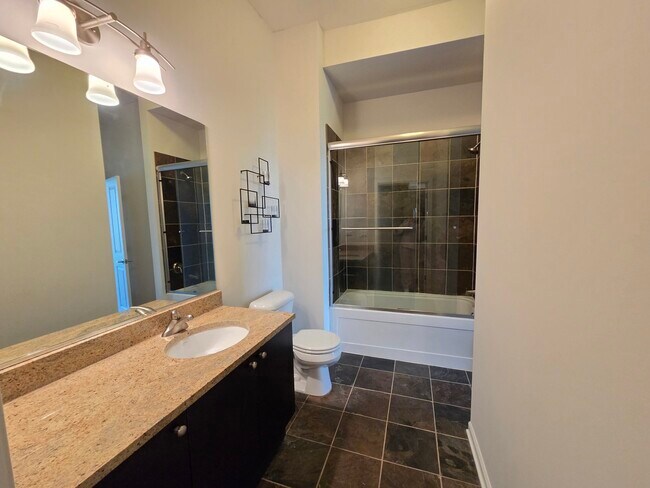 Building Photo - 1464 S Michigan Ave