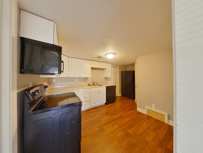 Building Photo - 2241 Santa Fe S