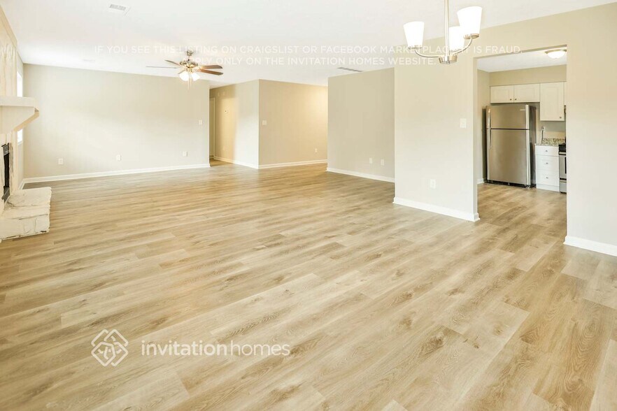 Building Photo - 888 Tall Deer Dr