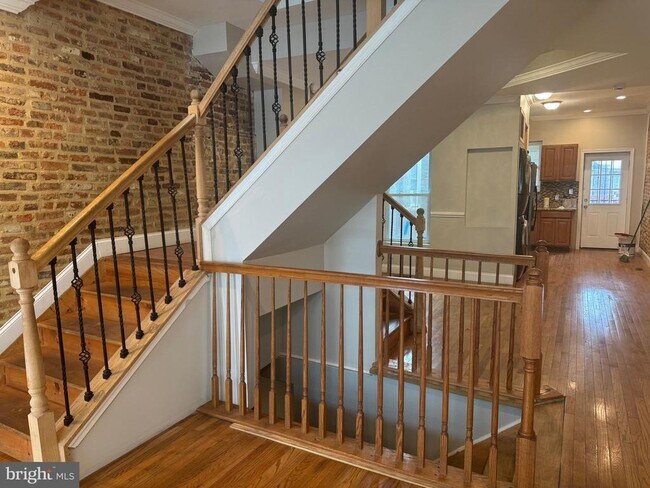Primary Photo - 604 Appleton St