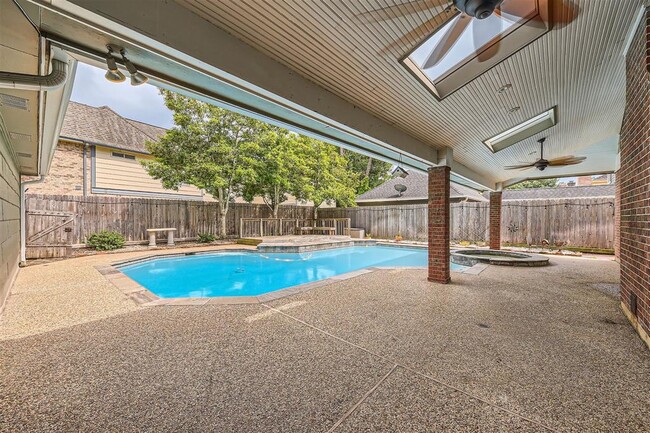 Building Photo - 1403 Stependale Dr