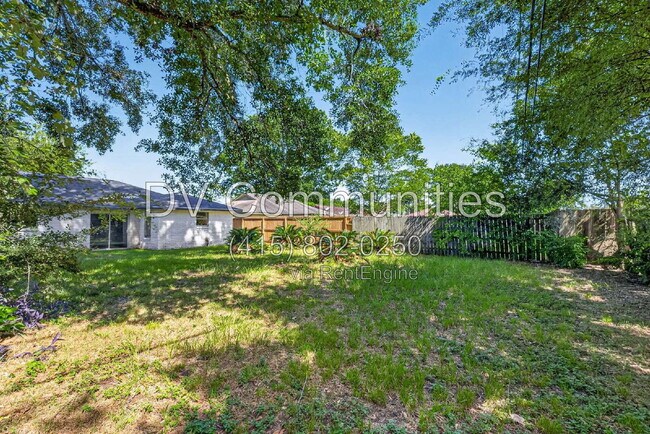Building Photo - 15331 Campden Hill Rd