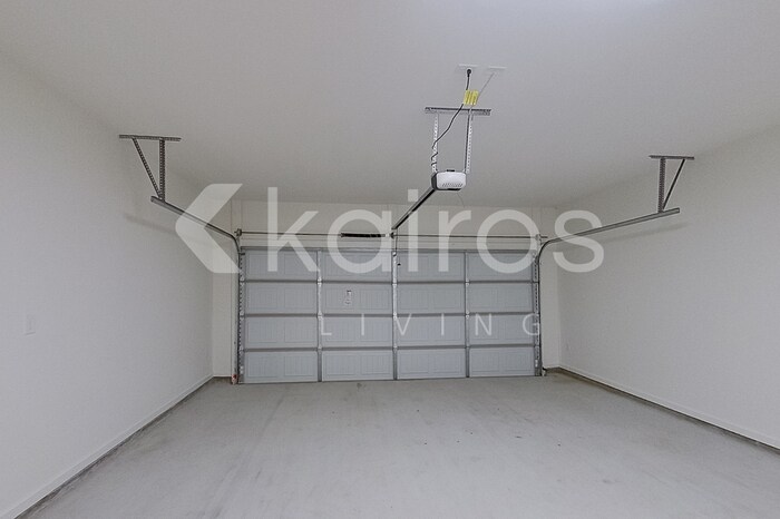 Building Photo - 104 Hendrix Rd