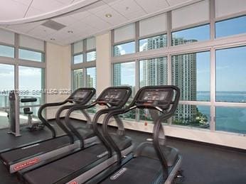 Building Photo - 300 S Biscayne Blvd