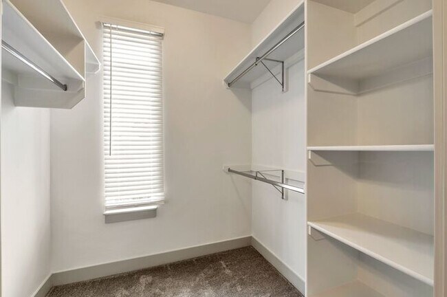 Building Photo - Modern End Unit townhouse w attached 2 car...