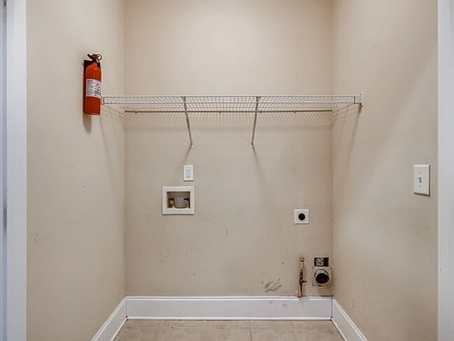 Building Photo - 1693 Mosaic Way