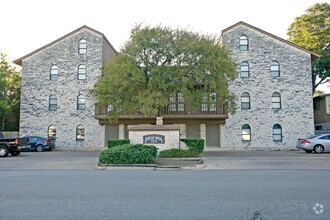 Building Photo - Pecan Walk #301