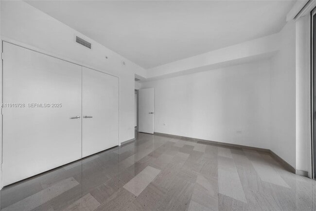 Building Photo - 88 SW 7th St