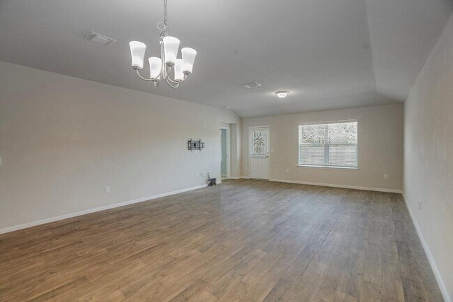 Building Photo - 13804 Cantarra Dr
