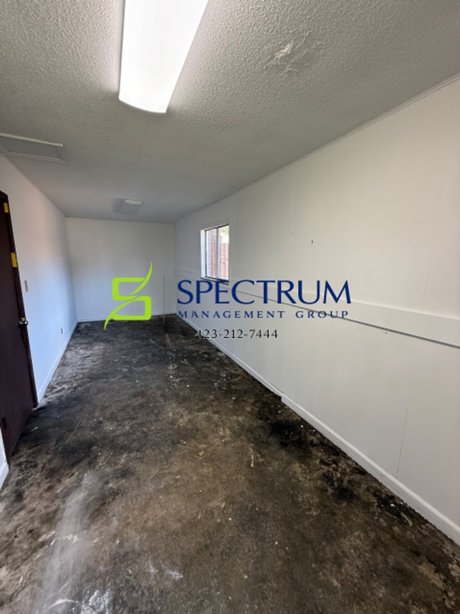 Building Photo - 828 Andy St