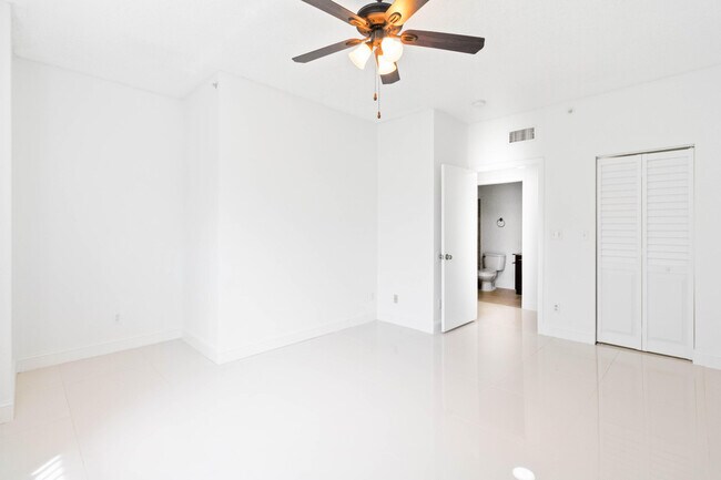 Building Photo - 20889 St Andrews Blvd