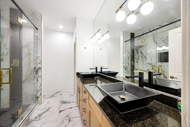 Building Photo - 614 Tennessee St