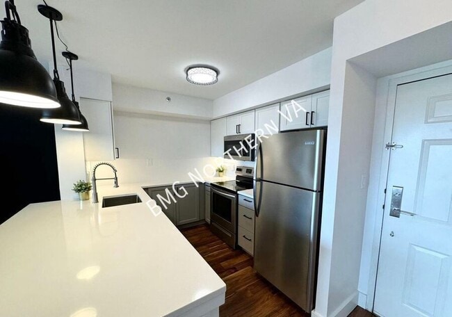 Building Photo - 1200 Braddock Pl