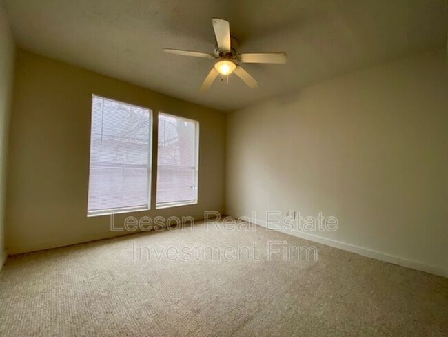 Building Photo - 501 Wyche St