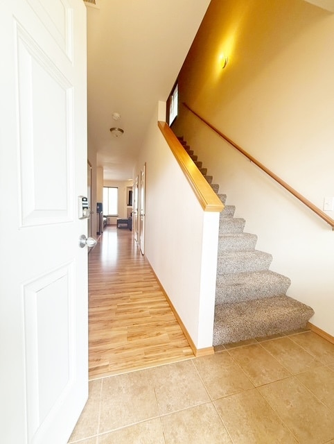 Building Photo - 317 NE Miramar Cir