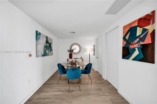 Building Photo - 1300 S Miami Ave