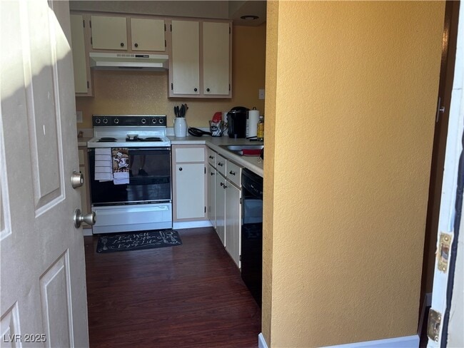 Building Photo - 2068 Mesquite Ln