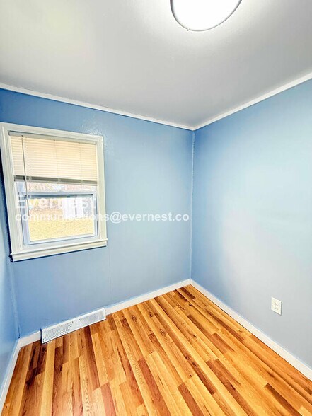 Building Photo - 8640 Chalmers Ave
