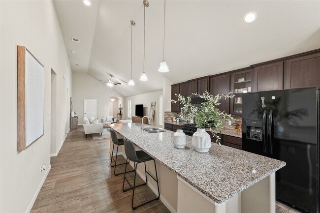 Building Photo - 7911 Tuscan Cypress Dr