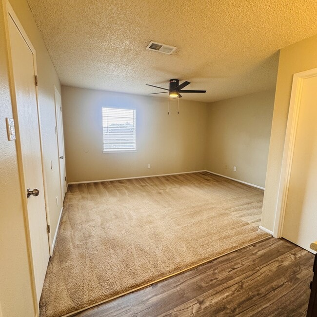 Building Photo - 6824 Camden Ln