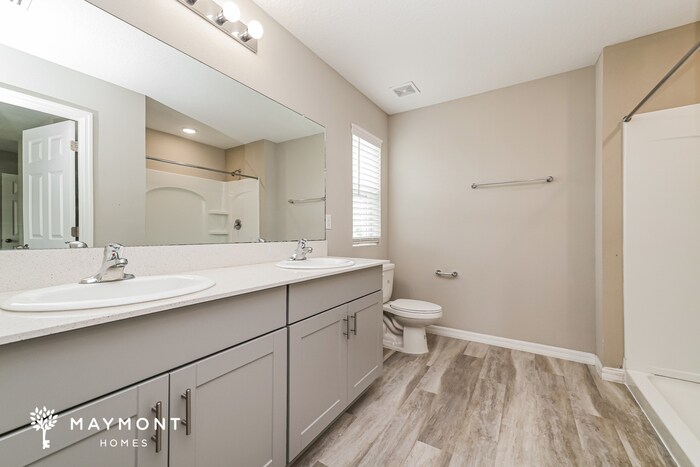 Building Photo - 12892 Tannencrest Dr